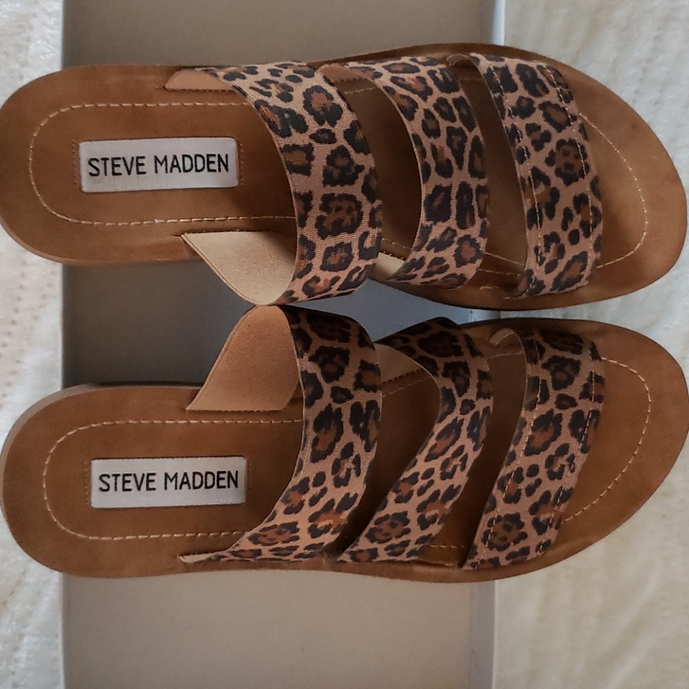 Sandles